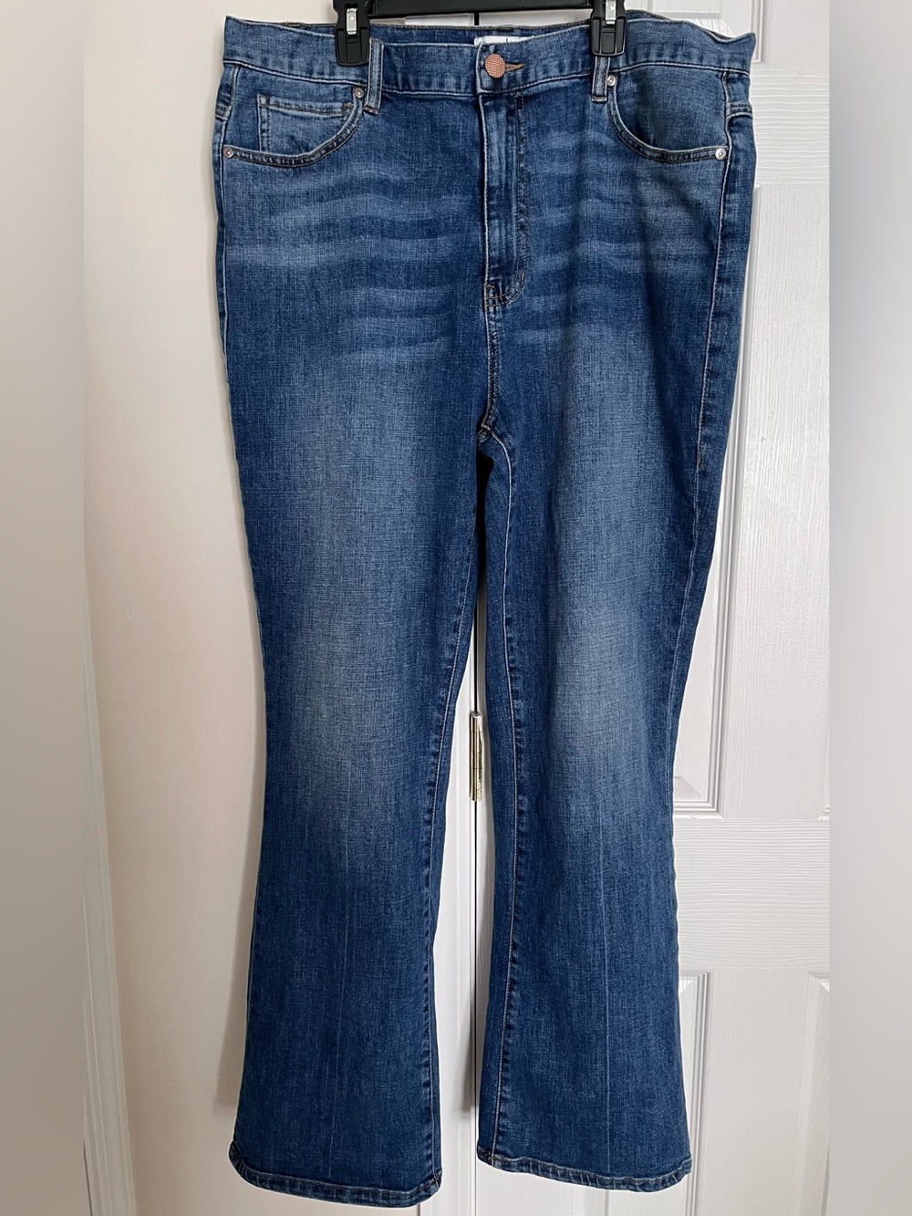 CAbi Women's 5th Avenue Medium Blue Jeans Size 16